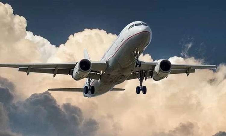 Pilots, ಸಿಬಂದಿಗಳು ಸುಗಂಧದ್ರವ್ಯ ಬಳಸದಂತೆ ನಿರ್ಬಂಧಿಸಬೇಕು? ಏನಿದು ಡಿಜಿಸಿಎ ಕರಡು