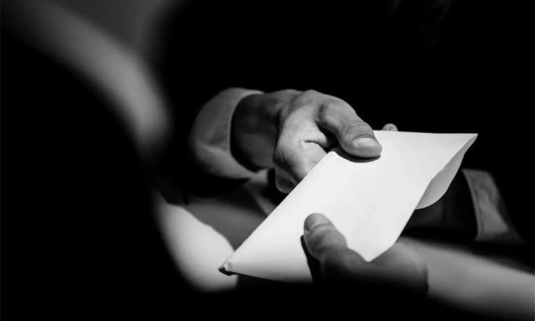 Censor: ಸೆನ್ಸಾರ್‌ ಮಂಡಳಿ ವಿರುದ್ಧ ಭ್ರಷ್ಟಾಚಾರ ಆರೋಪ: ತನಿಖೆಗೆ ಕೇಂದ್ರದ ಆದೇಶ