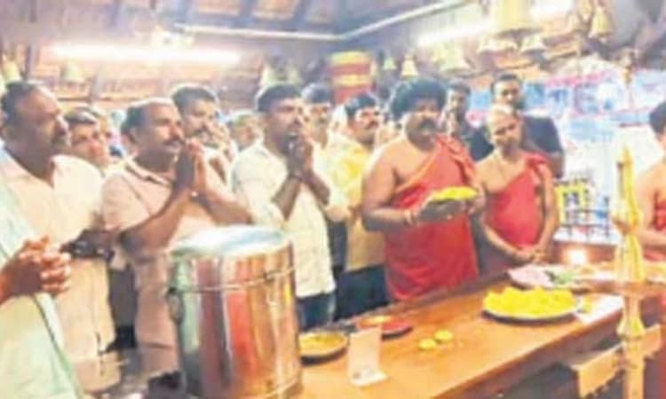 Katapadi: ಕೊರಗಜ್ಜನಿಗೆ ಲಾರಿ, ಟೆಂಪೋ ಮಾಲಕರ ಮೊರೆ