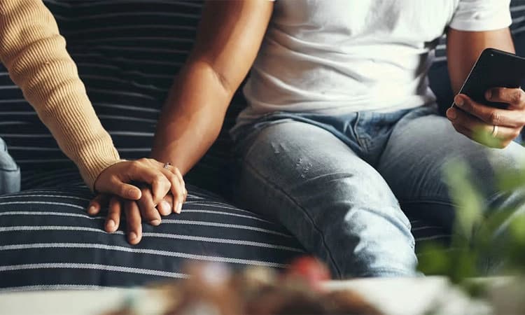 Couples: ಲಿವಿಂಗ್‌ ಟುಗೆದರ್‌ನಲ್ಲಿದ್ದ ಮುಸ್ಲಿಂ ಯುವಕನಿಂದ ಯುವತಿಗೆ ವಂಚನೆ