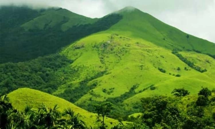 World Tourism Day: ಚಾರಣದ ಹುಚ್ಚು ಆರೋಗ್ಯಕ್ಕೆ ಒಳ್ಳೆಯದೇ…ಆದರೆ ಮೈಮರೆಯಬೇಡಿ!