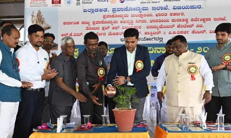 Vijayapura: ಸ್ಮಾರಕ ವಿಕೃತಿಗೊಳಿಸಿದರೆ ಕಠಿಣ ಕ್ರಮ: ಜಿಲ್ಲಾಧಿಕಾರಿ ಭೂಬಾಲನ್ ಎಚ್ಚರಿಕೆ