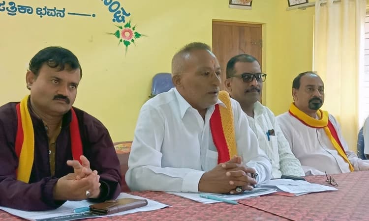 Sirsi: ರಾಜ್ಯದಲ್ಲಿರುವುದು ಕನ್ನಡಿಗರ ಸರ್ಕಾರನಾ ? ತಮಿಳುನಾಡು ಸರ್ಕಾರನಾ ?: ರಮೇಶ ಬೇಕ್ರಿ