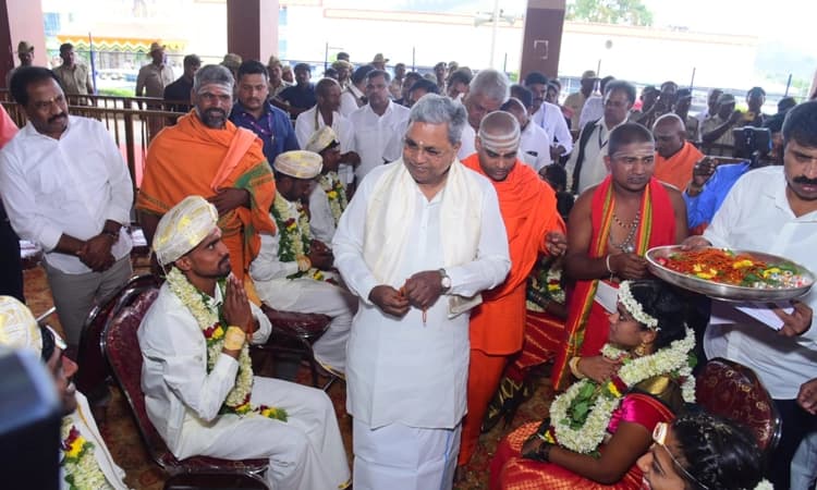 CM Siddaramaiah: ವ್ಯವಸಾಯಕ್ಕೆಂದು ಸಾಲ ಮಾಡಿ ಅದ್ದೂರಿ ಮದುವೆ ಮಾಡುವುದು ನಿಲ್ಲಿಸಿ: ಸಿಎಂ