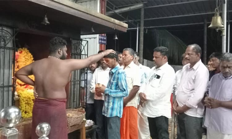 Mullugudde ಕೊರಗಜ್ಜನ ಪವಾಡ; ನಾಪತ್ತೆ ಯುವಕ ಅಜ್ಜನ ಸನ್ನಿಧಾನದಲ್ಲಿ ಪ್ರಾರ್ಥನೆ