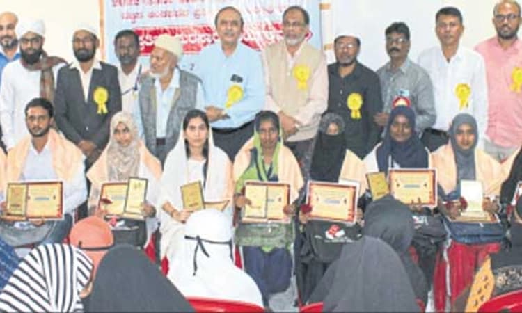 Gadaga: ಮಾನವನ ಬಾಳಿಗೆ ಬೆಳಕು ನೀಡುತ್ತೆ ಶಿಕ್ಷಣ