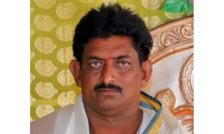 Kurugodu; ಹೊಲಕ್ಕೆ ನೀರು ಹರಿಸುವಾಗ ಹಾವು ಕಡಿದು ರೈತ ಮೃತ್ಯು