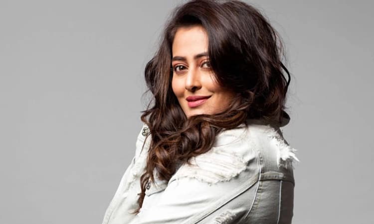 Quick 5 with Nidhi Subbaiah; ಸಿನಿಮಾ ಬಿಟ್ಟು ಎಲ್ಲೂ ಹೊರಗೆ ಹೋಗಿರಲಿಲ್ಲ..