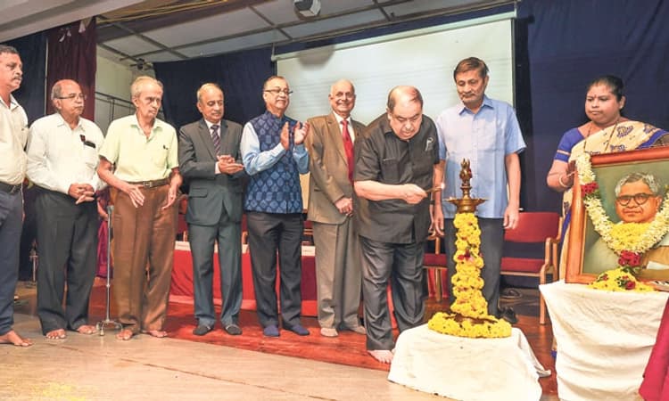 Udupi ಒತ್ತಡರಹಿತ ಶಿಕ್ಷಣ: ಡಾ| ಸುದರ್ಶನ್‌ ಬಲ್ಲಾಳ್‌ ಕರೆ