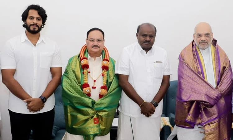 BJP-JDS ಮೈತ್ರಿ ಯಾರ “ಸಂತೋಷ”ಕ್ಕೆ?: ವಾಗ್ದಾಳಿ ವಿಡಿಯೋ ಹಂಚಿ ಕಾಂಗ್ರೆಸ್ ಟಾಂಗ್