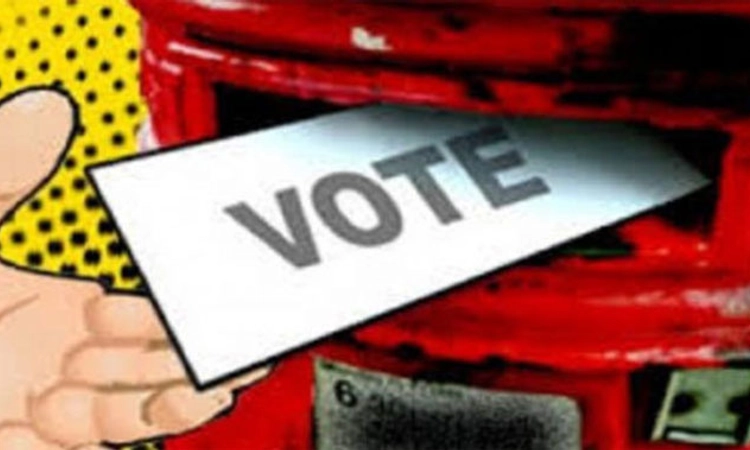 EC tells SC ; ವೋಟರ್ ಐಡಿಯೊಂದಿಗೆ ಆಧಾರ್ ಲಿಂಕ್ : ಬದಲಾವಣೆ ಮಾಡಲಾಗುತ್ತದೆ