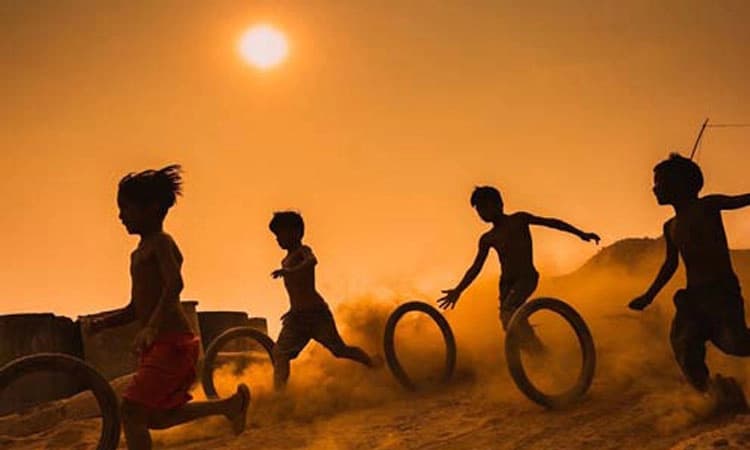 Childhood Days: ಮರಳಿ ಬಾರದ ಬಾಲ್ಯದ ದಿನಗಳು