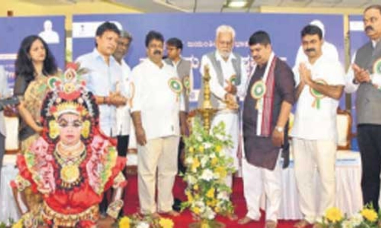 Mangaluru: ಪಿಎಂ ವಿಶ್ವಕರ್ಮ ಯೋಜನೆಯಿಂದ ಸ್ವಾವಲಂಬಿ ಜೀವನ- ಸಚಿವ ರೂಪಾಲಾ