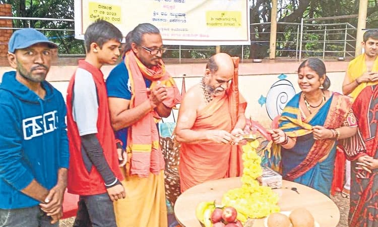 Sugunendra Tirtha Swamiji:ಭಗವದ್ಗೀತೆ, ಮಹಾಭಾರತ ಮೊದಲು ಲಿಪಿಬದ್ಧಗೊಳಿಸಿದ್ದು ಮಹಾಗಣಪತಿ