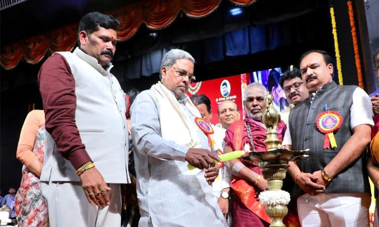 Vishwakarma Jayanti; ವಿಶ್ವಕರ್ಮರಿಗೆ ನನ್ನಿಂದಲೇ ರಾಜಕೀಯ ಪ್ರಾತಿನಿಧ್ಯ :ಸಿದ್ದರಾಮಯ್ಯ