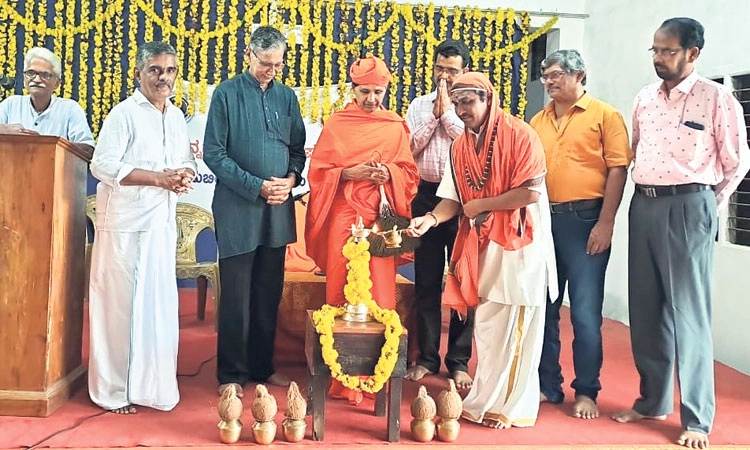 Moodabidri ಭಟ್ಟಾರಕರ ಪಟ್ಟಾಭಿಷೇಕದ 25ರ ಸಂಭ್ರಮ: ವಿವಿಧ ಅಭಿವೃದ್ಧಿ ಯೋಜನೆಗಳಿಗೆ ಚಾಲನೆ