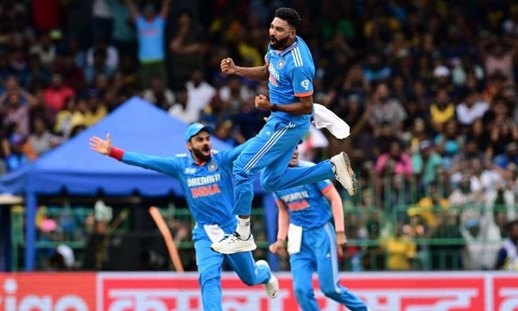 Asia Cup Final; ಸಿರಾಜ್ ದಾಳಿಗೆ ಪತರುಗುಟ್ಟಿದ ಸಿಂಹಳೀಯರು; ಕೇವಲ 50 ರನ್ ಗೆ ಆಲೌಟ್