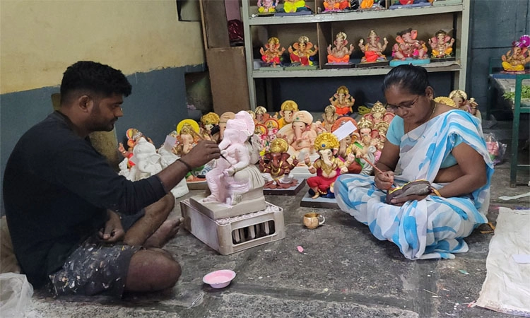 Chowti: ತಲೆ ತಲೆಮಾರುಗಳಿಂದ ಮೂರ್ತಿ ನಿರ್ಮಾಣವೇ ಬದುಕಿನ ಜೀವಾಳವಾಗಿಸಿಕೊಂಡಿರುವ ಕುಟುಂಬ