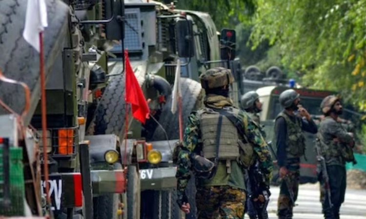 Uri sector; ಉಗ್ರರ ಗಡಿ ನುಸುಳುವಿಕೆಗೆ ಪಾಕಿಸ್ತಾನ ಸೇನೆ ಬೆಂಬಲ; ಗಡಿಯಲ್ಲಿ ಗುಂಡಿನ ಚಕಮಕಿ