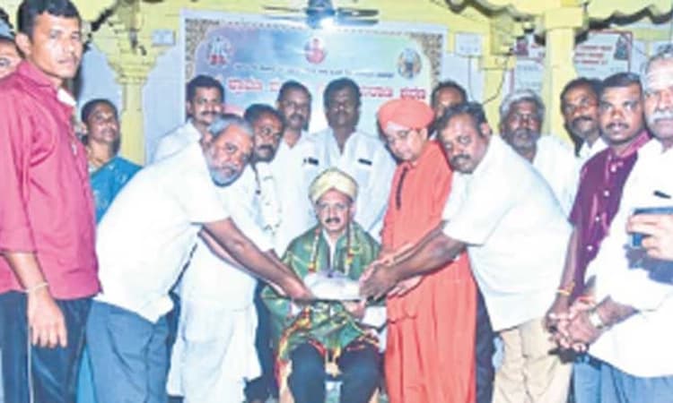 Belagavi: ವಿದ್ಯಾರ್ಥಿ ಜೀವನದಲ್ಲಿ ಶ್ರಮಪಟ್ಟು ಯಶಸ್ಸು ಸಾಧಿಸಿ