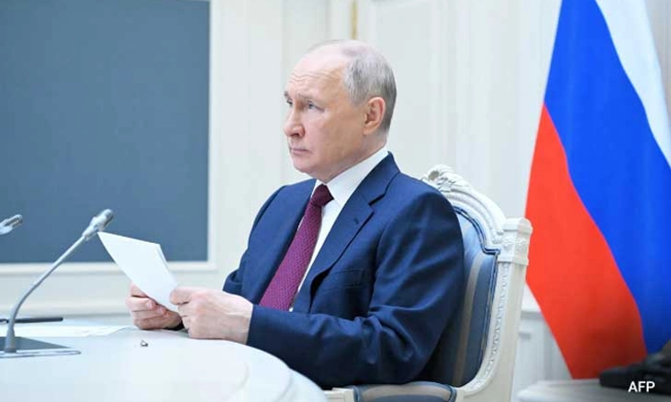 Russia;ಪ್ರಧಾನಿ ಮೋದಿ “ಮೇಕ್‌ ಇನ್‌ ಇಂಡಿಯಾ”ದಂತೆ ರಷ್ಯಾ ಕೂಡಾ ದೇಸೀ ವಾಹನ ಬಳಸಲಿ: ಪುಟಿನ್