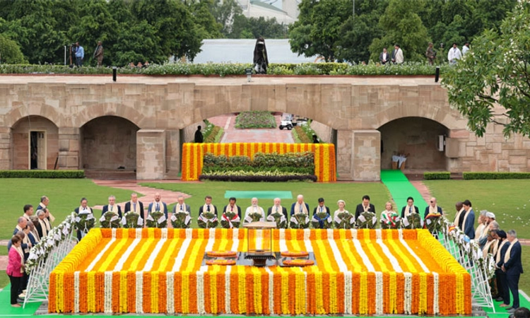 Mahatma Gandhi: ರಾಜ್ ಘಾಟ್ ಗೆ ತೆರಳಿ ಪುಷ್ಪ ನಮನ ಸಲ್ಲಿಸಿದ ವಿಶ್ವ ನಾಯಕರು