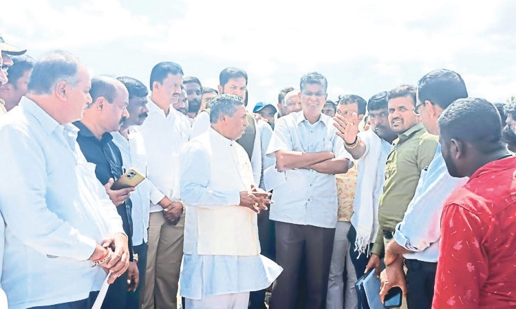 Devanahalli: ಹೆದ್ದಾರಿ 207ರಲ್ಲಿ ಸಮಸ್ಯೆಗಳ ಸರಮಾಲೆ