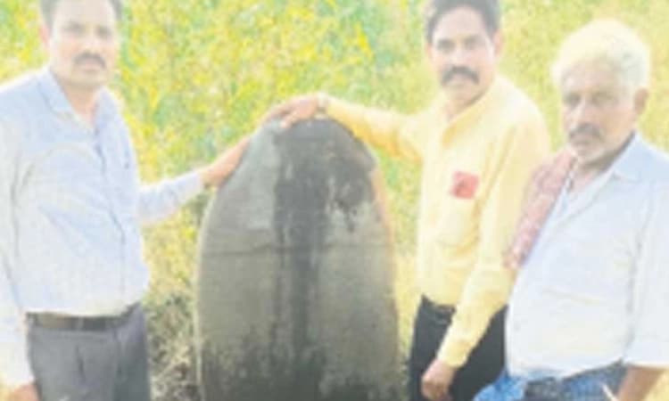 Hirekerur; ಸೀತಿಕೊಂಡ ಗ್ರಾಮದಲ್ಲಿ 11ನೇ ಶತಮಾನದ ಶಿಲಾ ಶಾಸನ ಪತ್ತೆ