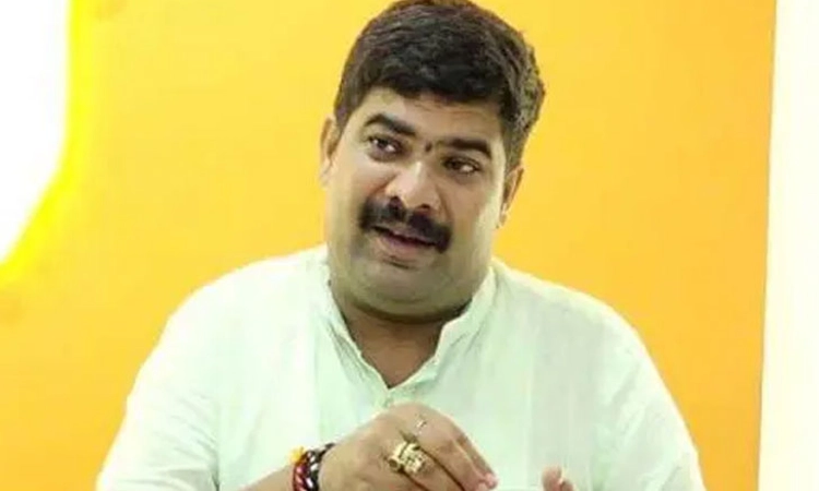 ಬೀದಿ ಬೀದಿಯಲ್ಲಿ ಕೃಷ್ಣಾಷ್ಟಮಿ ಮಾಡುತ್ತೇವೆ : ವೇದವ್ಯಾಸ ಕಾಮತ್ ಆಕ್ರೋಶ