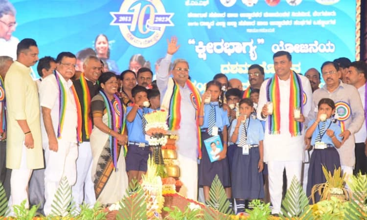 Madhugiri ಪ್ರತ್ಯೇಕ ಜಿಲ್ಲೆ ಮಾಡುವ ಬಗ್ಗೆ ಸರಕಾರದಿಂದ ಪರಿಶೀಲನೆ: ಸಿದ್ದರಾಮಯ್ಯ