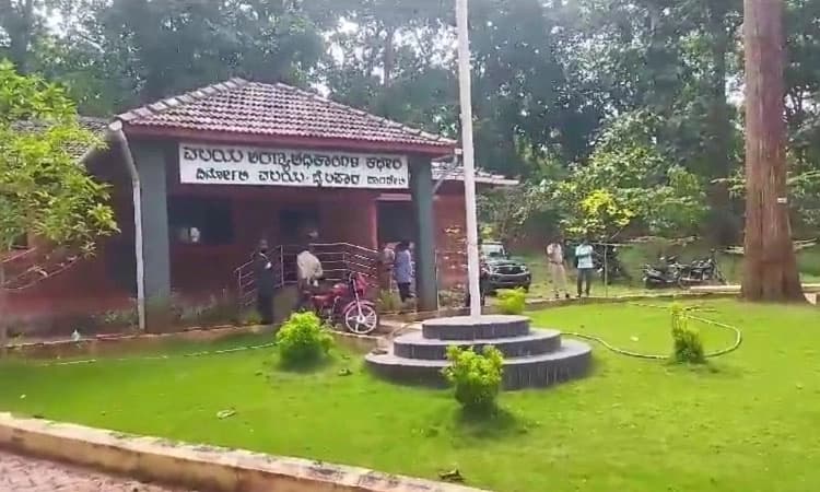 Dandeli: ವಿರ್ನೋಲಿ ವಲಯಾರಣ್ಯಾಧಿಕಾರಿ ಕಚೇರಿಯ ರಾತ್ರಿ ಕಾವಲುಗಾರ ನಿಧನ