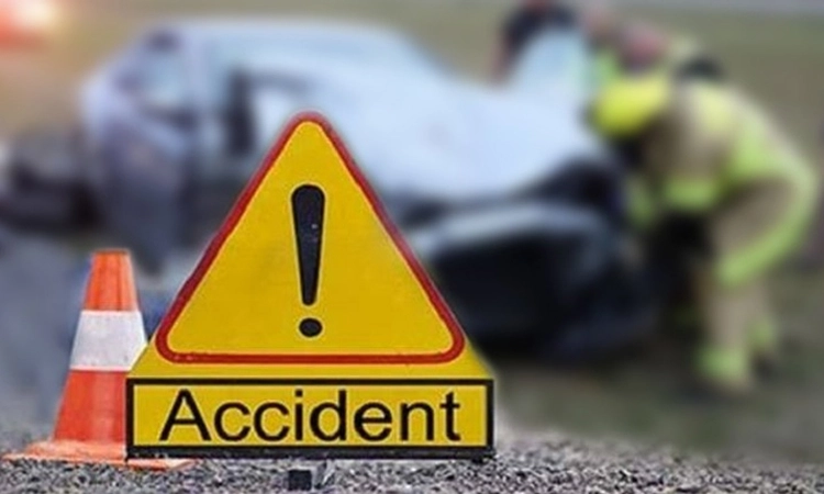 Tragedy: ಭೀಕರ ರಸ್ತೆ ಅಪಘಾತ: ಇಬ್ಬರು ಮಕ್ಕಳು ಸೇರಿ ಒಂದೇ ಕುಟುಂಬದ ನಾಲ್ವರು ಮೃತ್ಯು