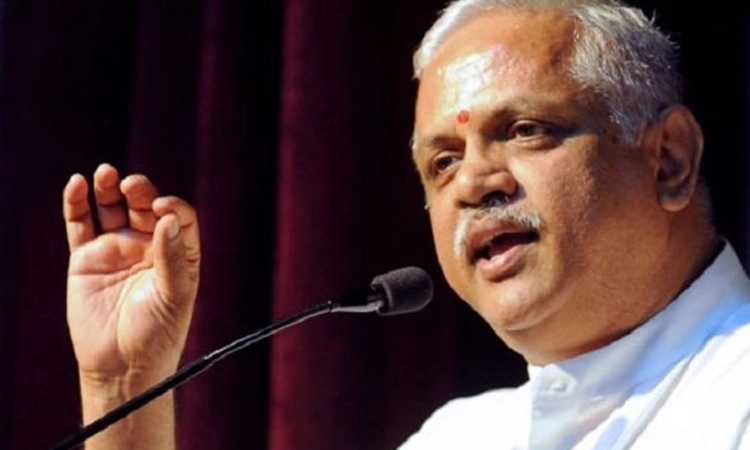 Priyank Kharge;ಹೊಟ್ಟೆಯಲ್ಲಿ ಸೋಂಕು ಇದ್ದರೆ,ತಲೆ ಕತ್ತರಿಸುತ್ತೀರಾ?:ಬಿ.ಎಲ್.ಸಂತೋಷ್ ಕಿಡಿ
