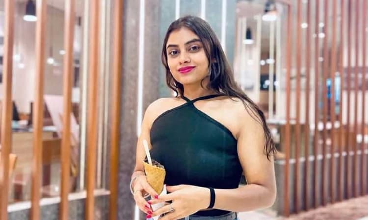 Mumbai: ತರಬೇತಿಯಲ್ಲಿದ್ದ ಯುವ ಗಗನಸಖಿ ಶವವಾಗಿ ಪತ್ತೆ…ಆರೋಪಿಗಳ ಬಂಧನಕ್ಕೆ ಶೋಧ