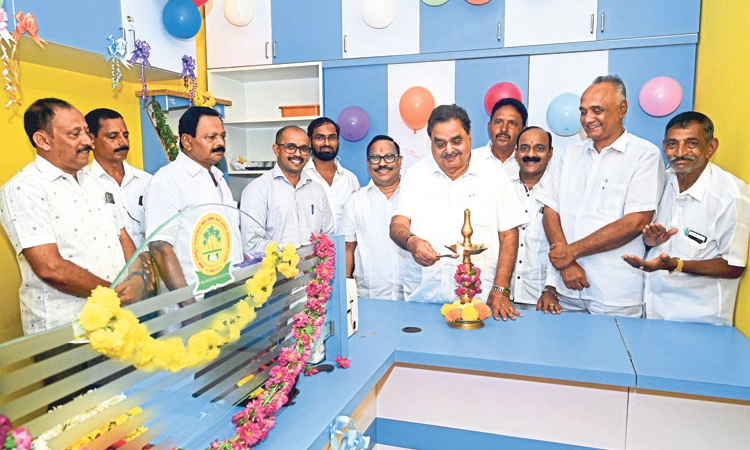 Sajipamunnur ಮೂರ್ತೆದಾರರ ಸೇ.ಸ. ಸಂಘ: 12ನೇ ಶಾಖೆ ಕಂಬಳಬೆಟ್ಟಿನಲ್ಲಿ ಉದ್ಘಾಟನೆ