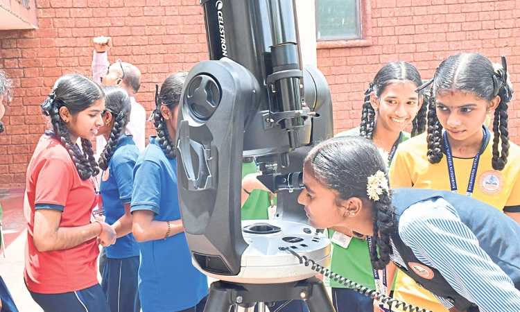 Mangaluru ಪಿಲಿಕುಳದಲ್ಲಿ “ಆದಿತ್ಯ’ ವೀಕ್ಷಣೆಗೆ ಜನರ ದಂಡು