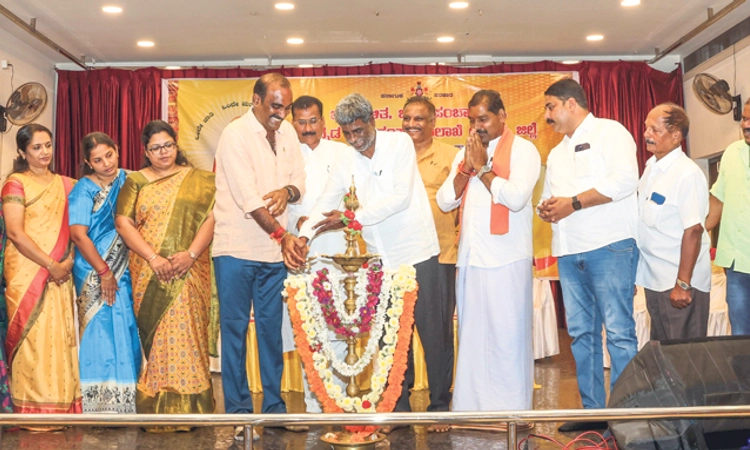 Udupi: ನಿಗಮಕ್ಕೆ ಅನುದಾನ ಘೋಷಿಸಿ: ಶ್ರೀನಿವಾಸ ಪೂಜಾರಿ ಆಗ್ರಹ