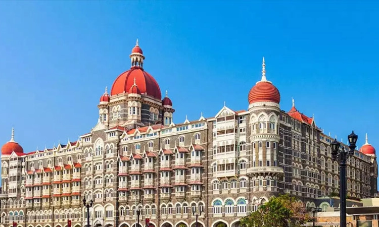 Mumbai Police; ಇಬ್ಬರು ಪಾಕಿಸ್ಥಾನಿಗಳು ತಾಜ್ ಹೋಟೆಲ್ ಧ್ವಂಸ ಮಾಡುತ್ತಾರೆ: ಬೆದರಿಕೆ ಕರೆ