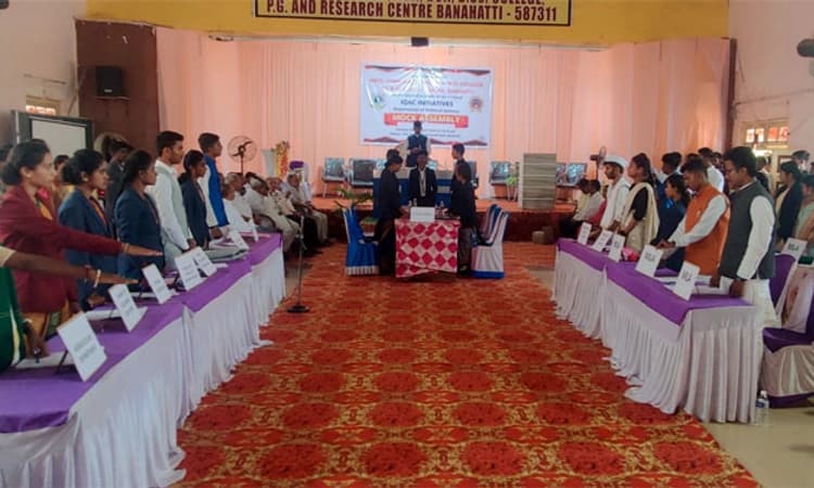 Students ಗುಣಮಟ್ಟದ ಶಿಕ್ಷಣಕ್ಕೆ ಅದ್ಯತೆ ನೀಡಿ: ಶಾಸಕ ಸಿದ್ದು ಸವದಿ