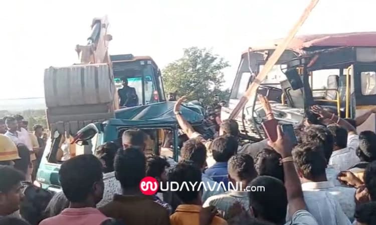 Kanakapura: ಸರ್ಕಾರಿ ಬಸ್-ಕಾರಿನ ನಡುವೆ ಭೀಕರ ಅಪಘಾತ; 6 ಮಂದಿ ಸ್ಥಳದಲ್ಲೇ ಸಾವು