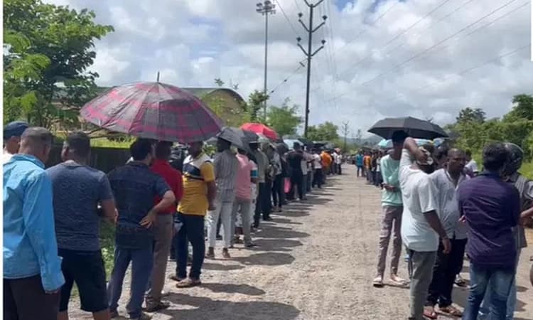 Goa ಗಣೇಶೋತ್ಸವ ಲಾಟರಿ ಕೂಪನ್ ಗೆ ಮುಗಿಬಿದ್ದ ಜನರು