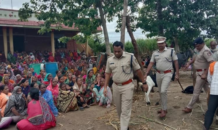 Girl; ಮತ್ತೊಂದು ಹೆಣ್ಣೆಂದು ಮೂವರು ಮಕ್ಕಳೊಂದಿಗೆ ಬಾವಿಗೆ ಹಾರಿದ ಬಾಣಂತಿ