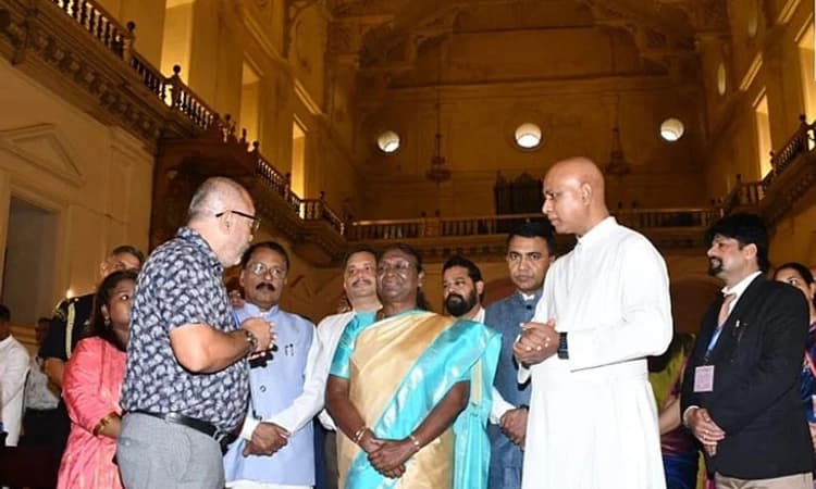 Old Goa ಬೆಸಿಲಿಕಾ ಆಫ್ ಬೊಮ್ ಜೀಸಸ್ ಚರ್ಚ್‍ಗೆ ರಾಷ್ಟ್ರಪತಿ ಭೇಟಿ