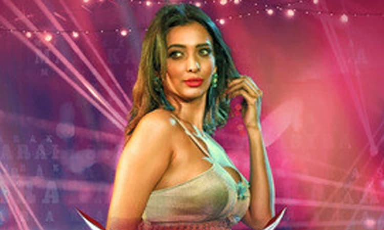 ಗ್ಲಾಮರ್‌ ಗಾಡಿಯಲ್ಲಿ ಮಾರಕಾಸ್ತ್ರ: ಡಬ್ಬಿಂಗ್‌ ರೈಟ್ಸ್‌ನಲ್ಲಿ ನಿರ್ಮಾಪಕರು ಅರ್ಧ ಸೇಫ್