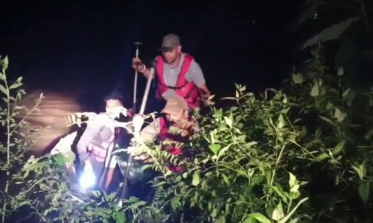 Dandeli: ನದಿಗೆ ಹಾರಿ ಆತ್ಮಹತ್ಯೆಗೆ ಯತ್ನಿಸಿದ ವ್ಯಕ್ತಿಯ ರಕ್ಷಣೆ