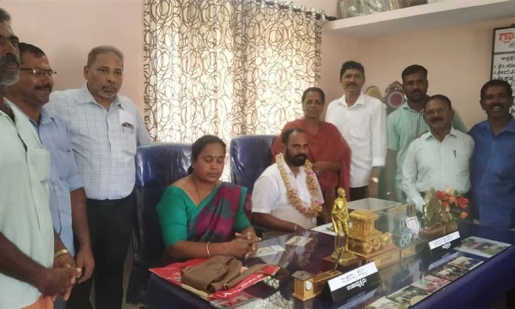 Kumbhashi ಗ್ರಾ.ಪಂ.ಅಧ್ಯಕ್ಷರಾಗಿ ಆನಂದ ಪೂಜಾರಿ,ಉಪಾಧ್ಯಕ್ಷೆಯಾಗಿ ಸುಕನ್ಯಾ ಶೆಟ್ಟಿ ಆಯ್ಕೆ