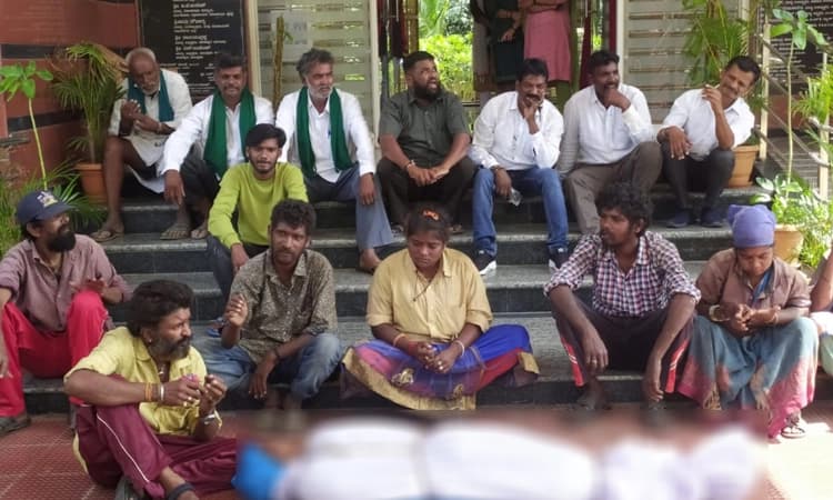 Ramanagar: ವಿದ್ಯುತ್ ಸ್ಪರ್ಶಿಸಿ ಚಿಂದಿ ಆಯುವ ಮಹಿಳೆ ಸಾವು: ಬೆಸ್ಕಾಂ ವಿರುದ್ಧ ಪ್ರತಿಭಟನೆ