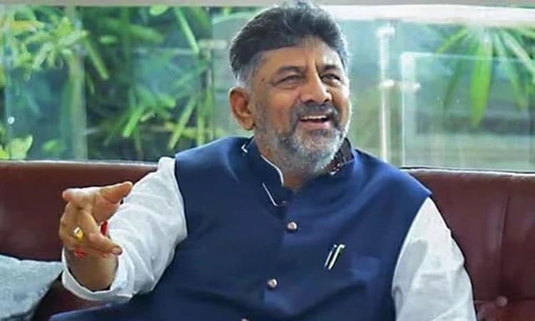 Politics :ರಾಜ್ಯದಲ್ಲಿ ಯಾರು ಏನಂತ ನನಗೆ ಗೊತ್ತಿಲ್ಲವಾ: ಕುಮಾರಸ್ವಾಮಿಗೆ ಡಿಕೆಶಿ ತಿರುಗೇಟು