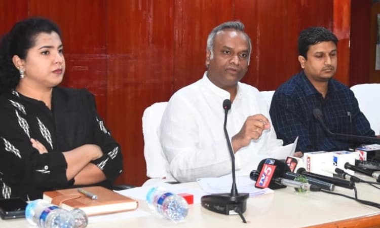 ಬಡವರ ಅಕ್ಕಿ ಕಿತ್ತುಕೊಂಡಿದ್ದಕ್ಕೆ ಶಾಪ ತಟ್ಟಿ ಬಿಜೆಪಿ ಅಧಿಕಾರ ಕಳಕೊಂಡಿದೆ: ಪ್ರಿಯಾಂಕ್