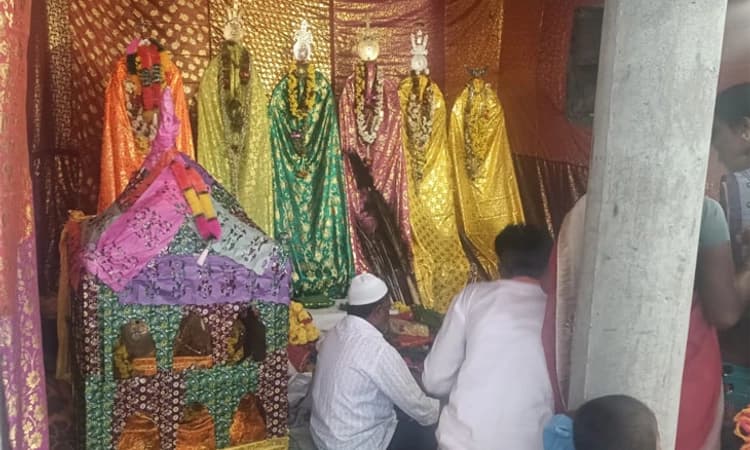 ಗ್ರಾಮದಲ್ಲಿ ಒಂದೇ ಒಂದು ಮುಸ್ಲಿಂ ಕುಟುಂಬವಿಲ್ಲವಾದರೂ ಮೊಹರಂ ಆಚರಣೆ